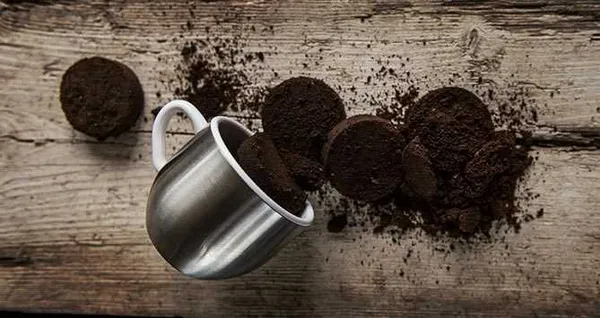 В каких случаях можно использовать кофейную гущу для удобрения?
